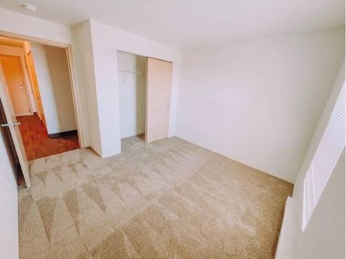 160 Se Washington St, Hillsboro, OR, 97123-4071 | Card Image