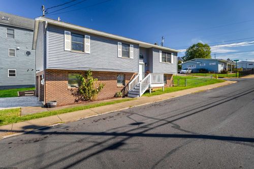 670 Elysian Ave, Morgantown, WV, 26501-6708 | Card Image