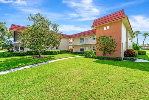 98 Spring Lake Drive, Vero Beach, FL, 32962 | Card Image