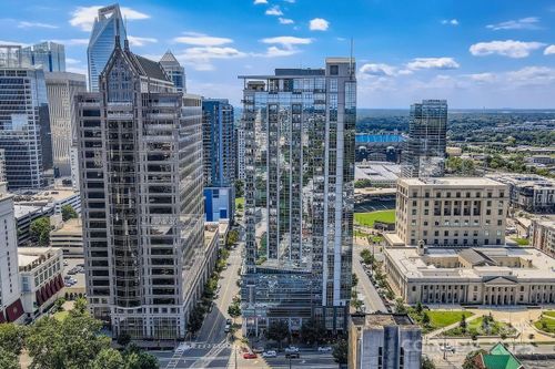 unit-505-333 W Trade St, Charlotte, NC, 28202-1964 | Card Image