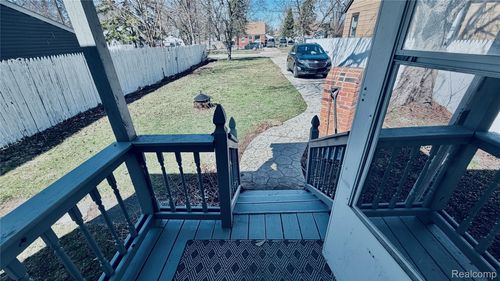 7540 Prospect Ave, Warren, MI, 48091-2951 | Card Image