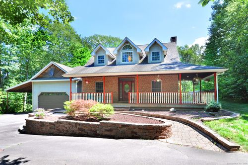 17 Taine Mountain Rd, Unionville, CT, 06085-1036 | Card Image