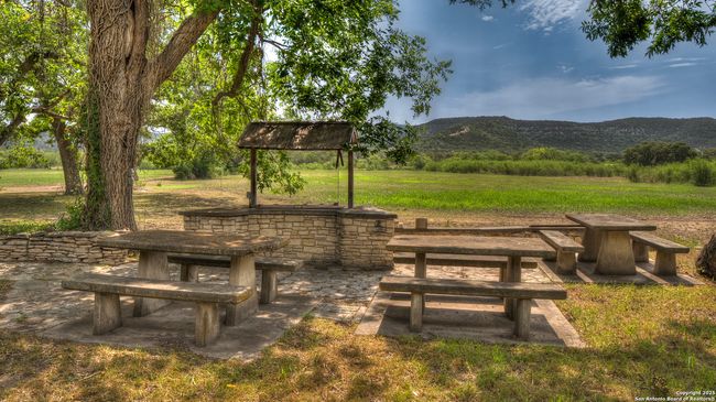 6671 Ranch Road 1120, Home with 4 bedrooms, 3 bathrooms and null parking in Rio Frio TX | Image 18