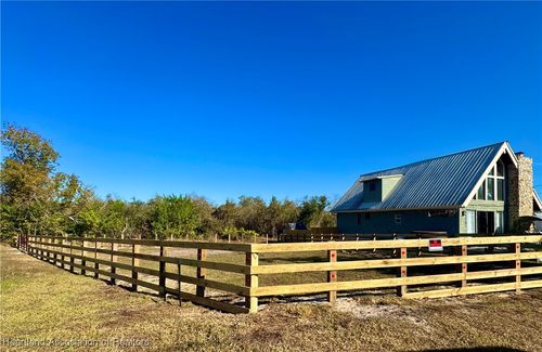 100 Parkview Dr, Lake Placid, FL, 33852-8210 | Card Image