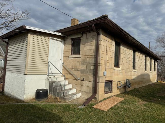 239 Lafayette Ave, House other with 1 bedrooms, 1 bathrooms and null parking in Oolitic IN | Image 5