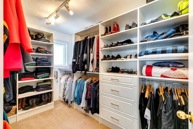 131 Patterson Drive Sw, House other with 5 bedrooms, 4 bathrooms and 4 parking in Calgary AB | Image 37
