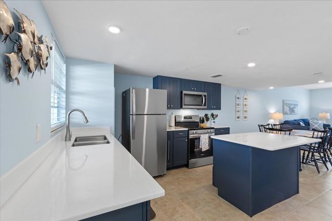 3 - 513 1 St St, Townhouse with 2 bedrooms, 2 bathrooms and null parking in CEDAR KEY FL | Image 10