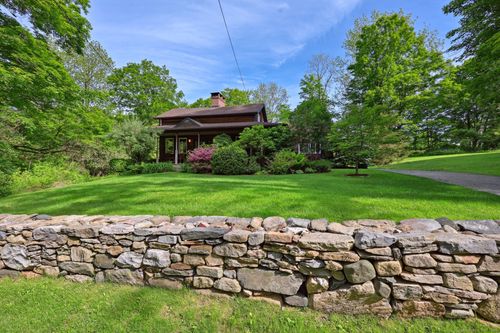 3 Halletts Rd, New Milford, CT, 06776-3135 | Card Image