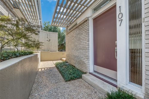 107-3321 Cole Ave, Dallas, TX, 75204-0303 | Card Image