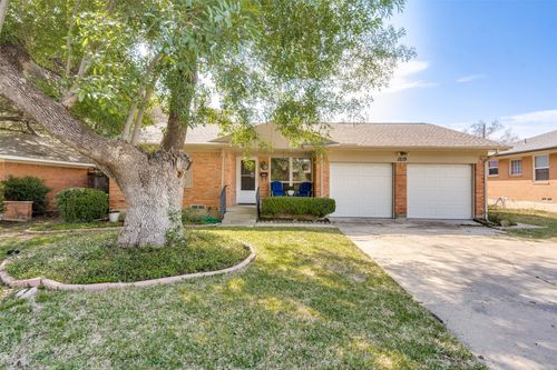 1219 Delmont Dr, Richardson, TX, 75080-5813 | Card Image