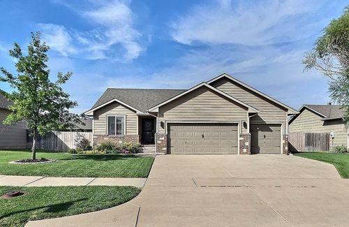 1418 E Rough Creek Rd, Derby, KS, 67037-8566 | Card Image