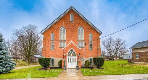 42 Clyde St, Bluevale, ON, N0G1G0 | Card Image