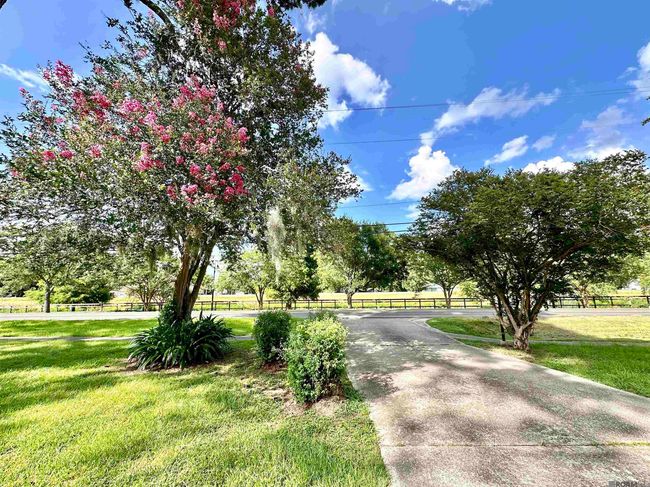 627 W Main St, House other with 3 bedrooms, 3 bathrooms and null parking in Gonzales LA | Image 31
