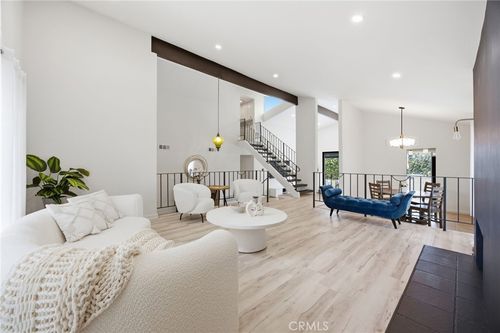 10414 Andora Ave, Chatsworth, CA, 91311 | Card Image