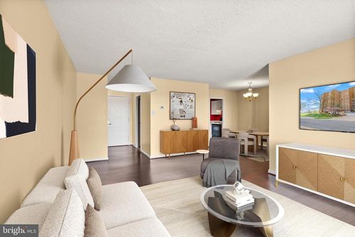 apt-1515-200 N Pickett St, ALEXANDRIA, VA, 22304-2127 | Card Image