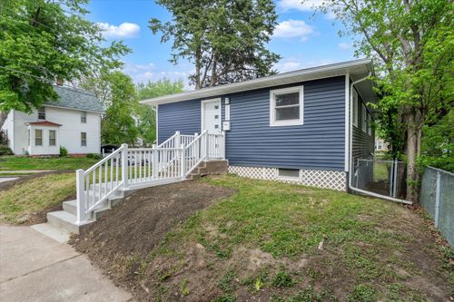2504 18th St, Moline, IL, 61265-5244 | Card Image