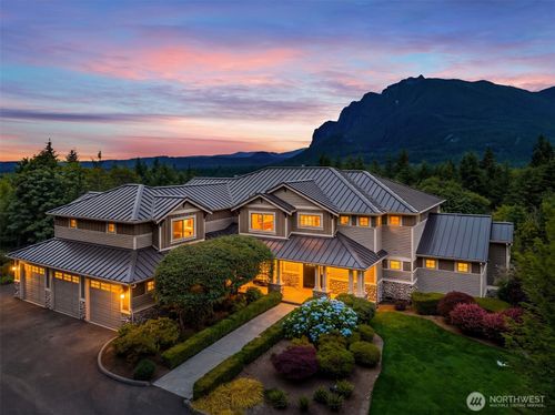 42618 Se 149th Pl, North Bend, WA, 98045-9057 | Card Image