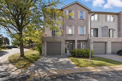 9-230 Blackhorne Dr, Kitchener, ON, N2E1Z4 | Card Image