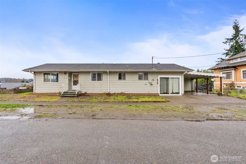 404 11th St, Raymond, WA, 98577-2003 | Card Image