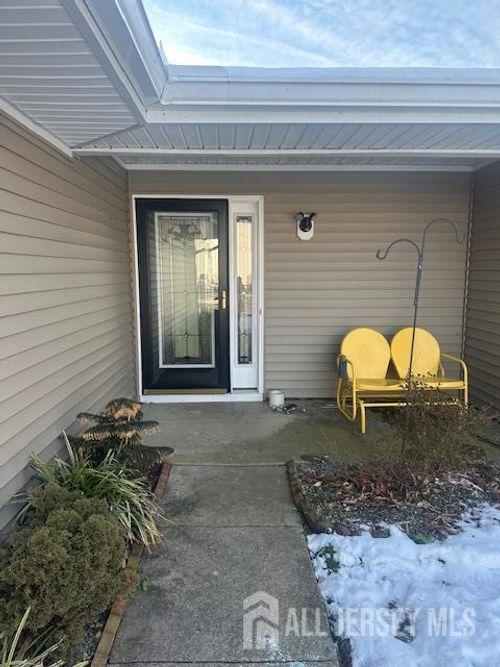 b-548 Cornus Plz, Monroe, NJ, 08831 | Card Image