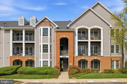 300-46630 Drysdale Ter, STERLING, VA, 20165-4376 | Card Image