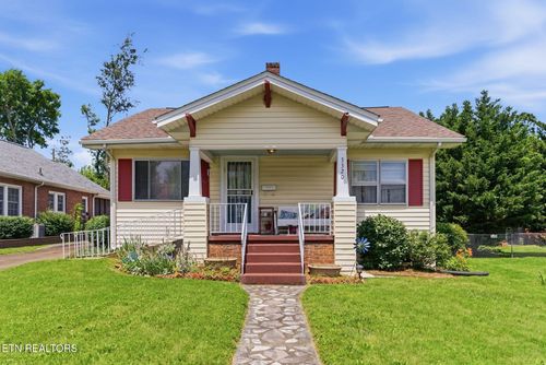 3320 Monmouth St, Knoxville, TN, 37917 | Card Image