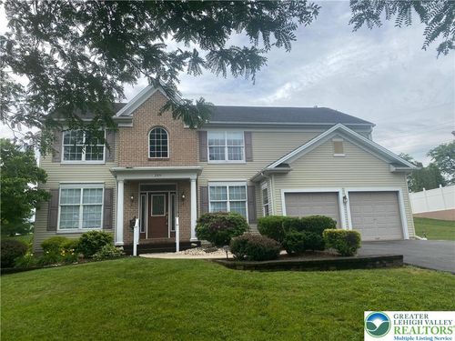 2509 Somerset Rd, Whitehall, PA, 18052-3768 | Card Image