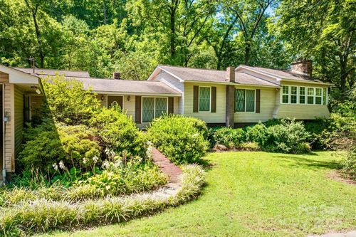 3050 Old Johns River Rd, Collettsville, NC, 28611-9027 | Card Image