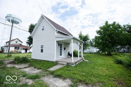 210 W North St, Dunkirk, IN, 47336-1247 | Card Image