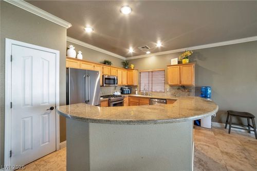 11126 Autumn Grove Ct, Las Vegas, NV, 89135-1781 | Card Image