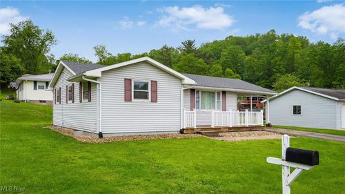 55 W 10th St, Dresden, OH, 43821-9736 | Card Image