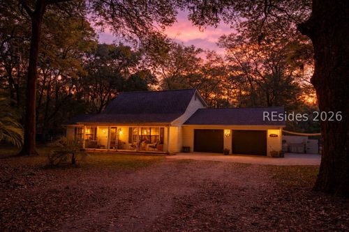 32 W Cedar Rd, Saint Helena Island, SC, 29920-3627 | Card Image