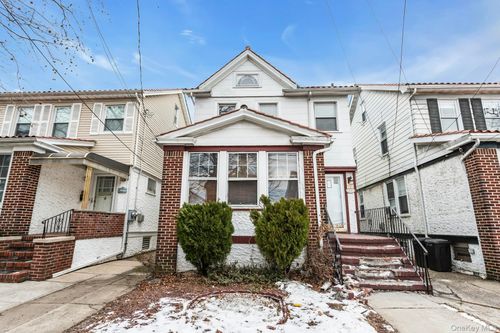 88 79th Ave, Glendale, NY, 11385-7835 | Card Image