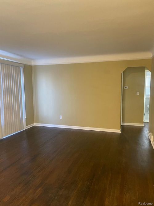 20157 Cheyenne St, Detroit, MI, 48235-1101 | Card Image