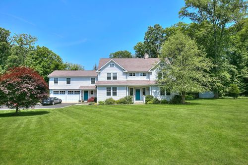 16 Gault Park Dr, Westport, CT, 06880-2115 | Card Image