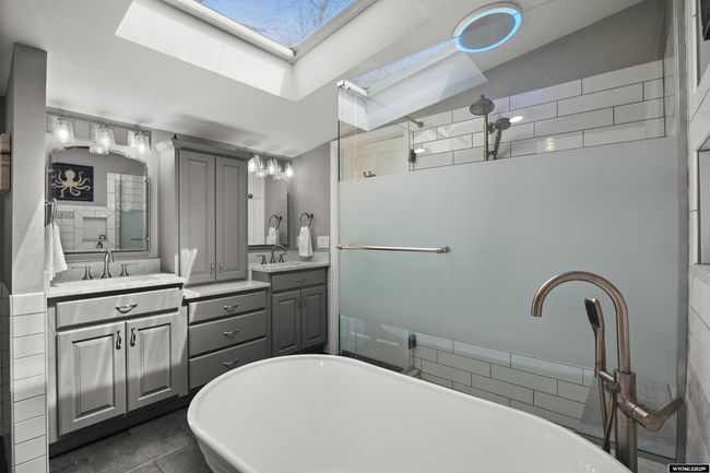 1008 W 25 Th St, House other with 5 bedrooms, 3 bathrooms and null parking in Casper WY | Image 14