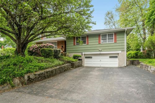 263 Memorial Dr, Hawthorne, NY, 10532-1705 | Card Image