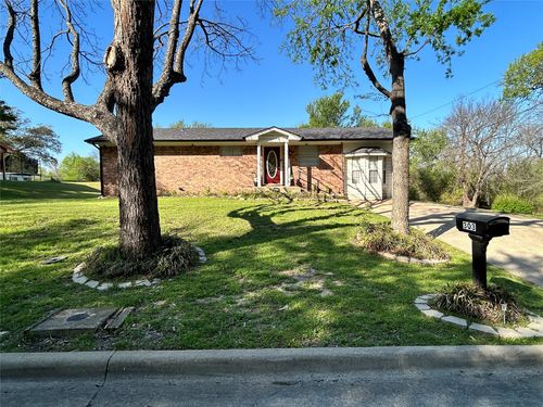303 N Caesar St, Ennis, TX, 75119-3853 | Card Image