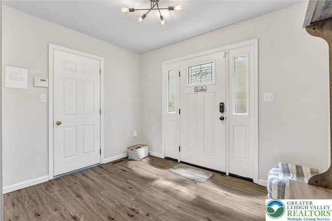 511 Lakeside Dr, House other with 4 bedrooms, 3 bathrooms and null parking in East Stroudsburg PA | Image 6