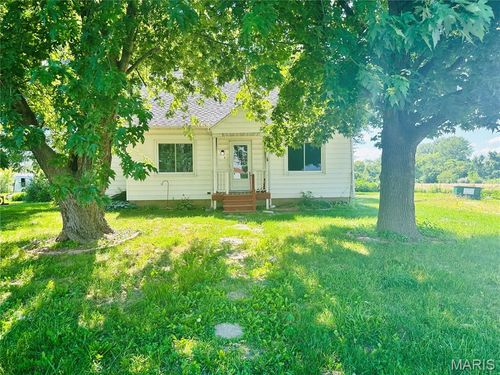 9609 Country Club Rd, Sparta, IL, 62286-3414 | Card Image