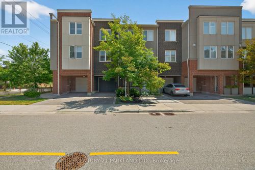 4 Heron Park, Toronto (West Hill), ON, M1E0B8 | Card Image