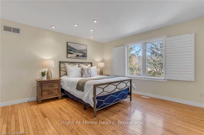 47 Morton Ave, House other with 4 bedrooms, 2 bathrooms and 4 parking in Dundas ON | Image 22