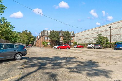322-4735 Government St, Baton Rouge, LA, 70806-5871 | Card Image