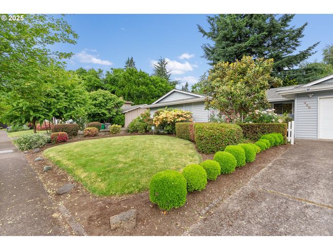 420 Mar Loop, House other with 3 bedrooms, 2 bathrooms and 2 parking in Eugene OR | Image 6