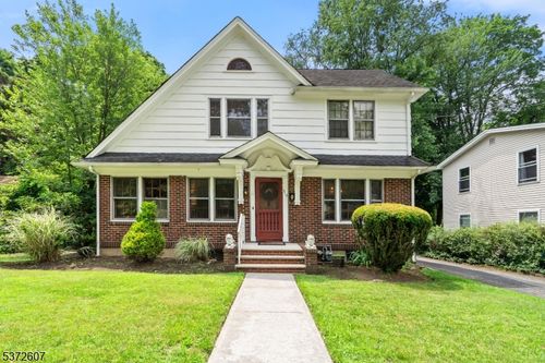 312 W Ivy Ln, Englewood, NJ, 07631-1408 | Card Image