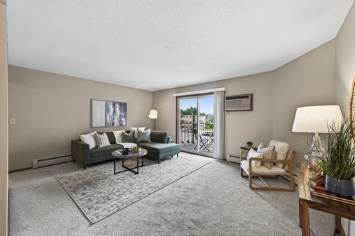apt-304-3153 Old Highway 8, Minneapolis, MN, 55418-2563 | Card Image