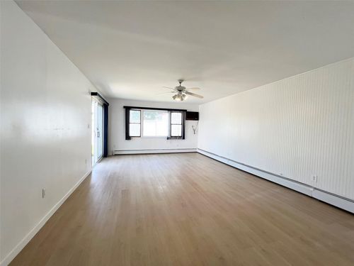 30 Castle Ln, Levittown, NY, 11756-4648 | Card Image