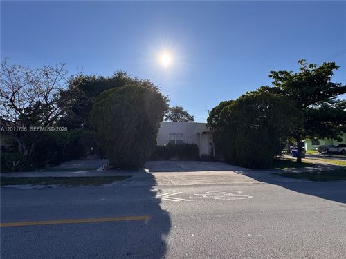2-5800 Taylor St, Hollywood, FL, 33021 | Card Image