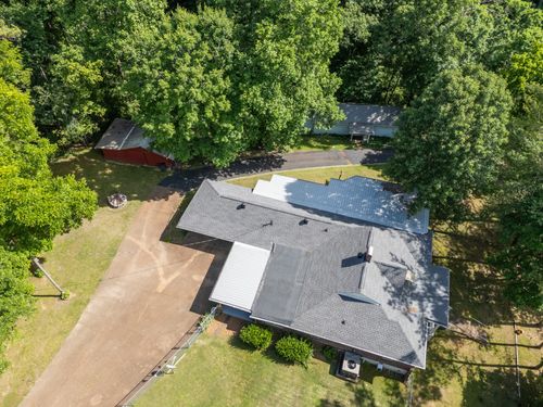 498 Highway 100, Centerville, TN, 37033-1222 | Card Image