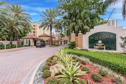 9602-19501 E Country Club Dr, Aventura, FL, 33180-2551 | Card Image